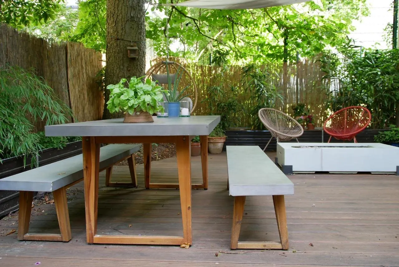 Luxury Townhouse With Garden - A Central Oasis Berlin Apartment