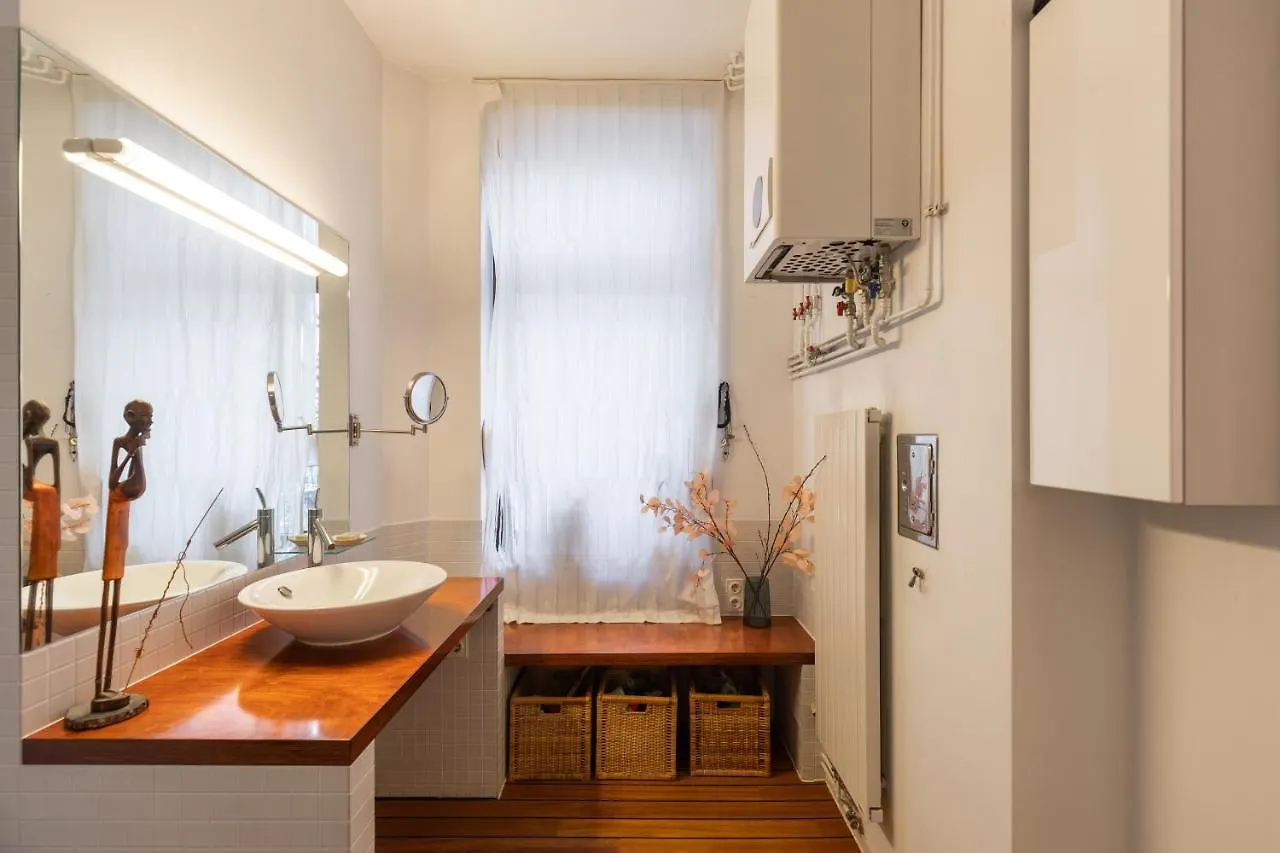 Luxury Townhouse With Garden - A Central Oasis Berlin