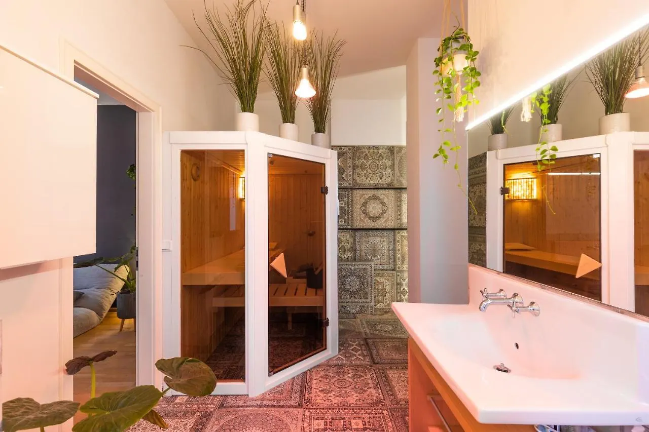 Lejlighed Luxury Townhouse With Garden - A Central Oasis Berlin Tyskland