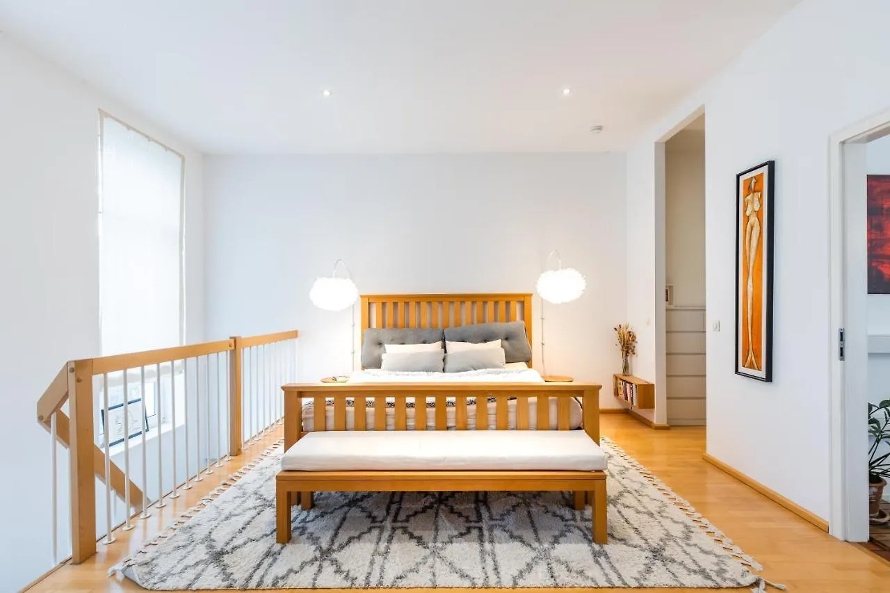 Luxury Townhouse With Garden - A Central Oasis Berlin 0*,  Tyskland